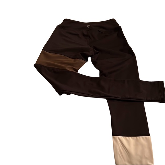 NEW‎ Tully Lou leggings colorway black white army size XS log(77A) - Picture 4 of 4